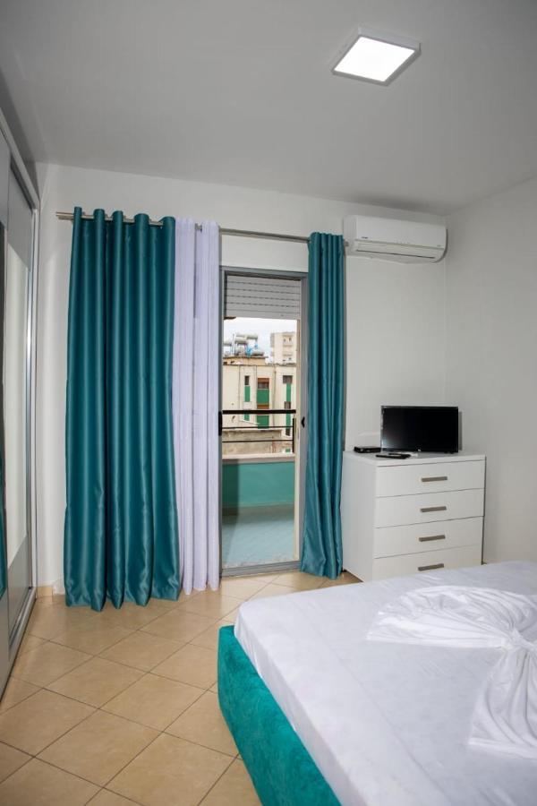 Colombo'S Apartment Vlorë エクステリア 写真
